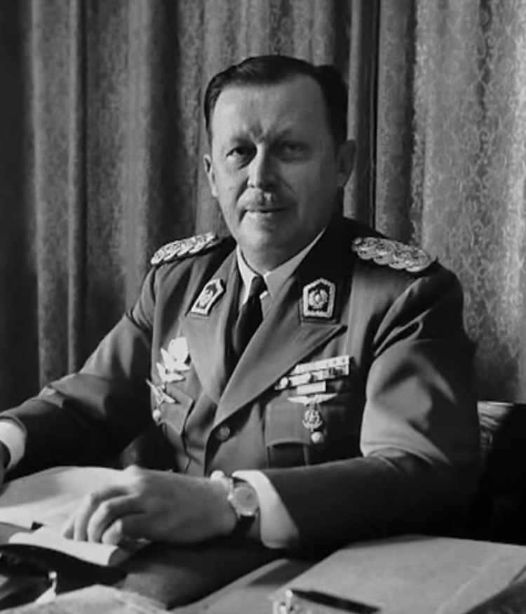 Alfredo Stroessner