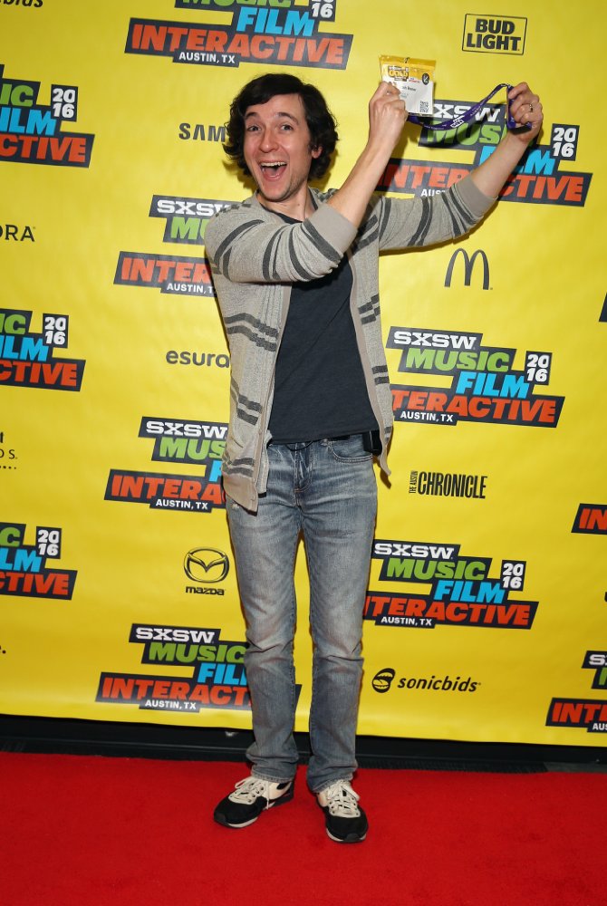 Josh Brener