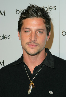 Simon Rex