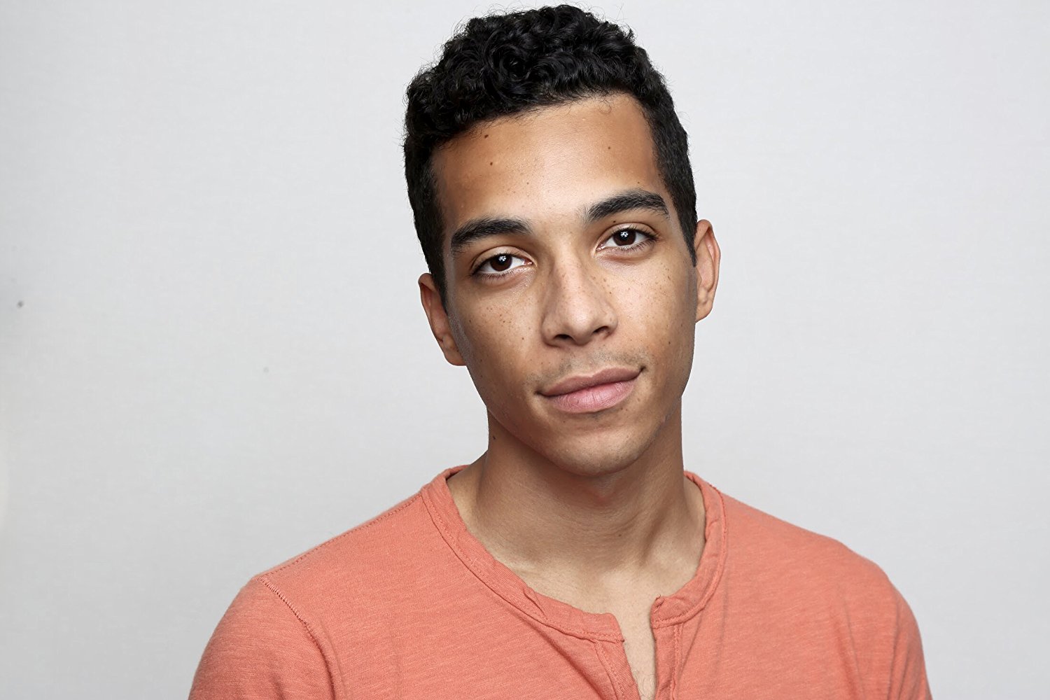 Zan Headley