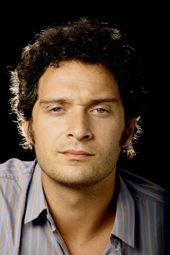 Claudio Santamaria